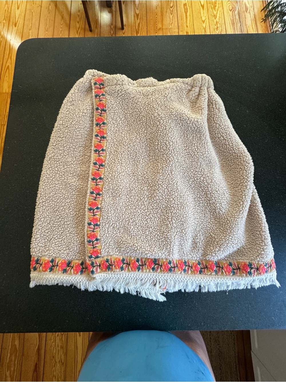 NATURAL LIFE Cream Sherpa Mini Skirt with Bright Embroidered Floral Trim